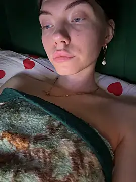 Snapshot of Lisaaa_Alisa chatting on March 31, 2026, 10:32 pm Lisaaa Alisa online show from March 31, 2026, 10:32 pm