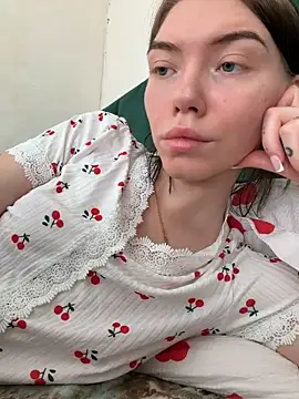 Snapshot of Lisaaa_Alisa chatting on April 3, 2026, 3:48 am Lisaaa Alisa online show from April 3, 2026, 3:48 am