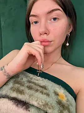 Snapshot of Lisaaa_Alisa chatting on April 6, 2026, 10:05 am Lisaaa Alisa online show from April 6, 2026, 10:05 am