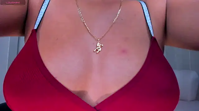 JessicaWilliams1 online show from October 6, 2025, 9:51 am