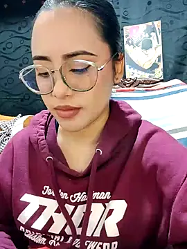 Snapshot of Janna_mnt chatting on February 4, 2025, 7:51 am Janna mnt online show from February 4, 2025, 7:51 am