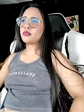 Snapshot of Janna_mnt chatting on February 7, 2025, 6:56 am Janna mnt online show from February 7, 2025, 6:56 am