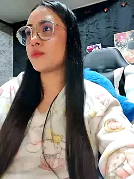 Snapshot of Janna_mnt chatting on February 27, 2025, 4:31 am Janna mnt online show from February 27, 2025, 4:31 am