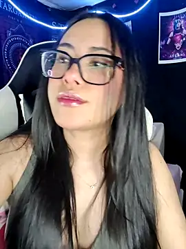 Janna mnt online show from May 5, 2026, 3:47 am
