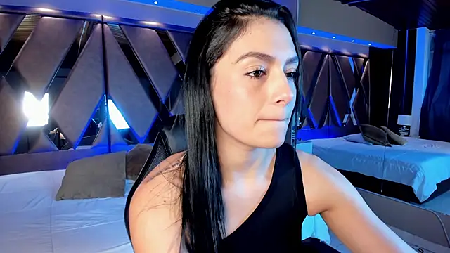 carina rossi online show from January 10, 2025, 11:33 am