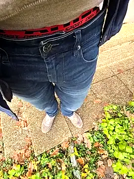 Lorent6969 online show from December 17, 2025, 9:48 am