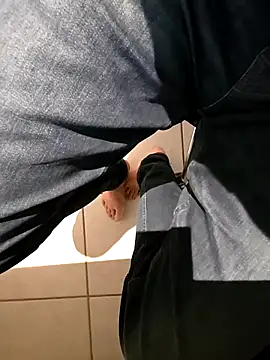 Lorent6969 online show from December 21, 2025, 9:16 am