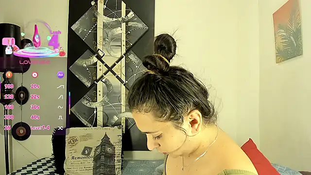 SARAMISHA online show from July 29, 2026, 1:37 am