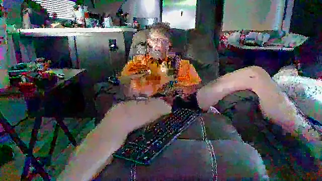 lateniter online show from September 24, 2025, 12:30 pm