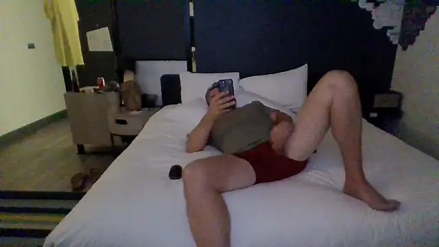 lateniter online show from October 15, 2025, 6:24 am