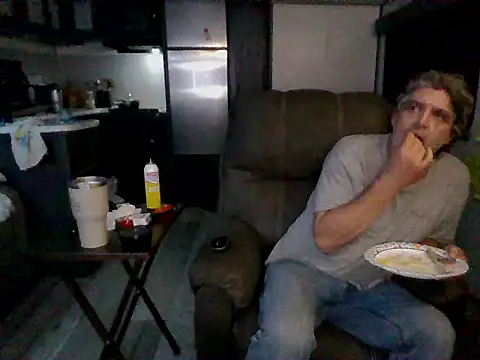 lateniter online show from January 7, 2026, 1:41 am