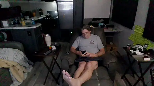 lateniter online show from February 17, 2026, 1:57 am