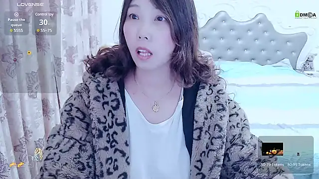 -Shirleyni  online show from February 26, 2025, 2:03 pm