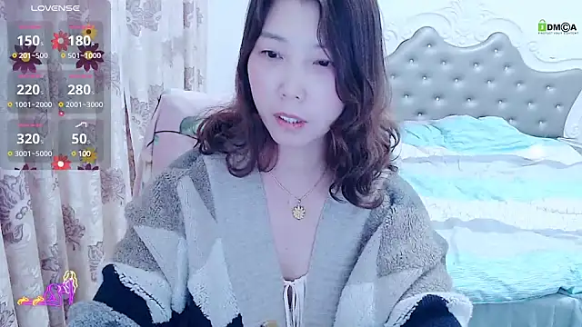 -Shirleyni  online show from March 18, 2025, 1:53 pm