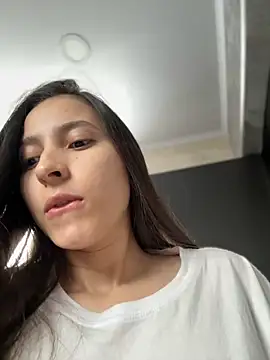Snapshot of LittleDoll___ chatting on October 25, 2025, 1:29 pm LittleDoll    online show from October 25, 2025, 1:29 pm