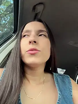 LittleDoll    online show from December 14, 2025, 1:27 pm