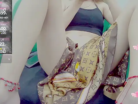 nina9384 online show from September 19, 2025, 9:54 am