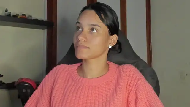 Snapshot of SamanthaWatson chatting on December 21, 2024, 3:36 am SamanthaWatson online show from December 21, 2024, 3:36 am