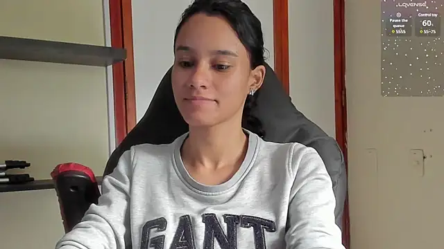 Snapshot of SamanthaWatson chatting on December 22, 2024, 4:38 pm SamanthaWatson online show from December 22, 2024, 4:38 pm