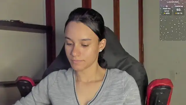 Snapshot of SamanthaWatson chatting on December 25, 2024, 1:42 am SamanthaWatson online show from December 25, 2024, 1:42 am