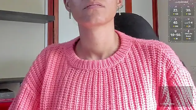 Snapshot of SamanthaWatson chatting on January 4, 2025, 7:13 pm SamanthaWatson online show from January 4, 2025, 7:13 pm