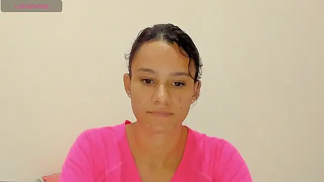 Snapshot of SamanthaWatson chatting on February 28, 2025, 2:53 am SamanthaWatson online show from February 28, 2025, 2:53 am