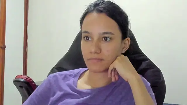 Snapshot of SamanthaWatson chatting on March 19, 2025, 1:21 am SamanthaWatson online show from March 19, 2025, 1:21 am