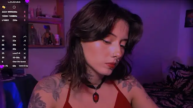 LiliJones  online show from March 18, 2026, 6:44 pm