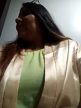 Snapshot of Luna_Dumont chatting on January 27, 2025, 10:49 am Luna Dumont online show from January 27, 2025, 10:49 am