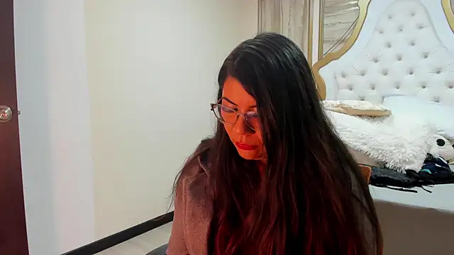 Luna Dumont online show from September 23, 2025, 12:08 pm