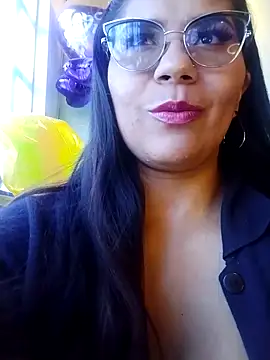 Luna Dumont online show from September 25, 2025, 1:48 pm