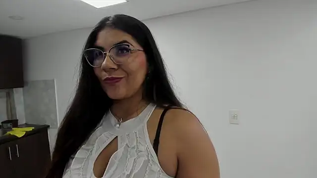 Luna Dumont online show from October 3, 2025, 11:18 am