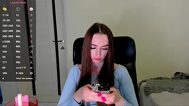 Snapshot of Kimmberr chatting on November 13, 2025, 4:22 am Kimmberr online show from November 13, 2025, 4:22 am