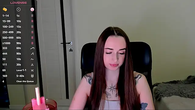 Snapshot of Kimmberr chatting on November 30, 2025, 2:48 am Kimmberr online show from November 30, 2025, 2:48 am