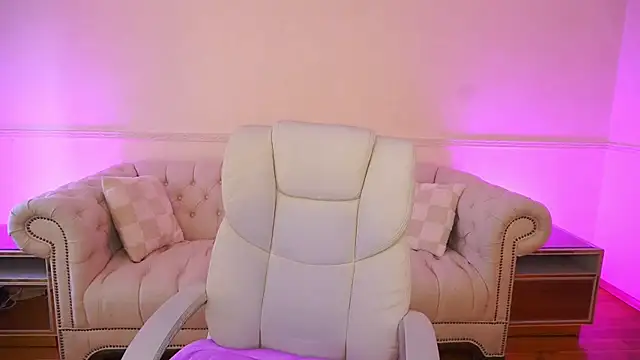 CocoSecretss online show from March 18, 2026, 2:31 pm