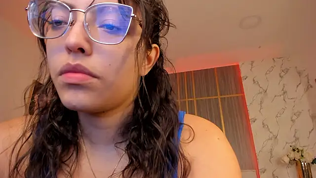 Dollar-girl online show from March 5, 2026, 1:40 pm