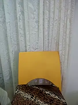 Snapshot of Nandahott chatting on March 20, 2025, 10:07 pm Nandahott online show from March 20, 2025, 10:07 pm