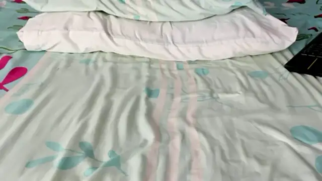 maybelline69 online show from December 17, 2025, 6:25 pm