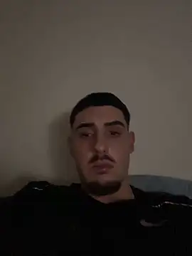 Snapshot of Vale_187 chatting on March 9, 2026, 11:42 pm Vale 187 online show from March 9, 2026, 11:42 pm