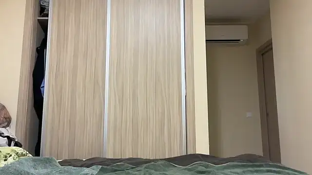 naughtyhollyxxxx online show from October 23, 2025, 3:11 pm