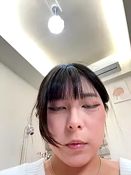 DandanBurgerking online show from December 18, 2025, 2:45 pm