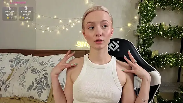 IdaValenti online show from March 7, 2026, 11:24 pm