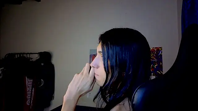 angelitofemboy online show from November 5, 2025, 2:33 am