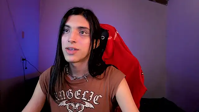 Snapshot of angelitofemboy chatting on June 18, 2026, 11:20 pm angelitofemboy online show from June 18, 2026, 11:20 pm