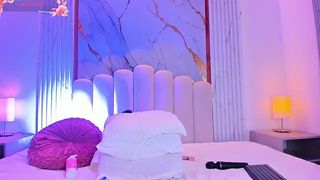 Snapshot of carolriveraa_ chatting on March 1, 2025, 8:31 pm carolriveraa online show from March 1, 2025, 8:31 pm