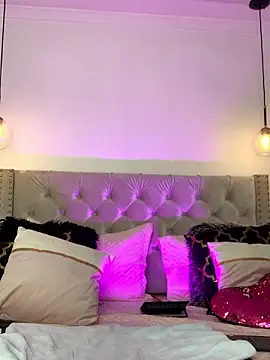 ImAlicee online show from December 3, 2024, 8:50 pm