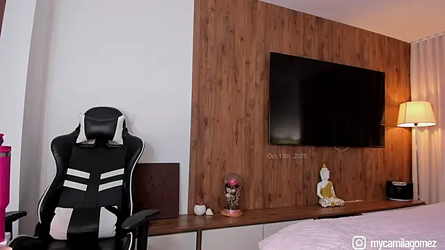 Snapshot of soycamig chatting on October 13, 2025, 8:09 pm soycamig online show from October 13, 2025, 8:09 pm