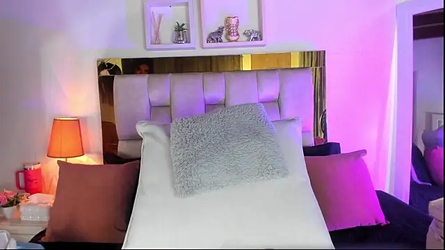 emmy r online show from November 19, 2025, 1:00 pm