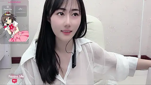 qiqi-- online show from December 11, 2024, 2:00 pm