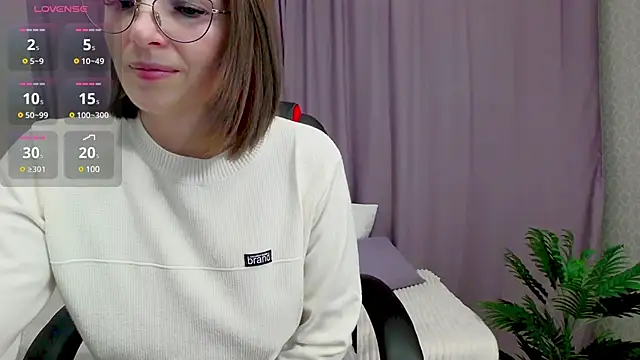Camelia Lillie online show from January 6, 2025, 8:57 am